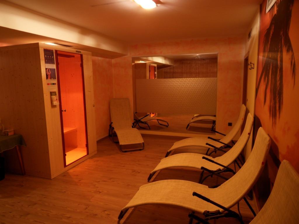 River Hotel Post Chienes Ngoại thất bức ảnh